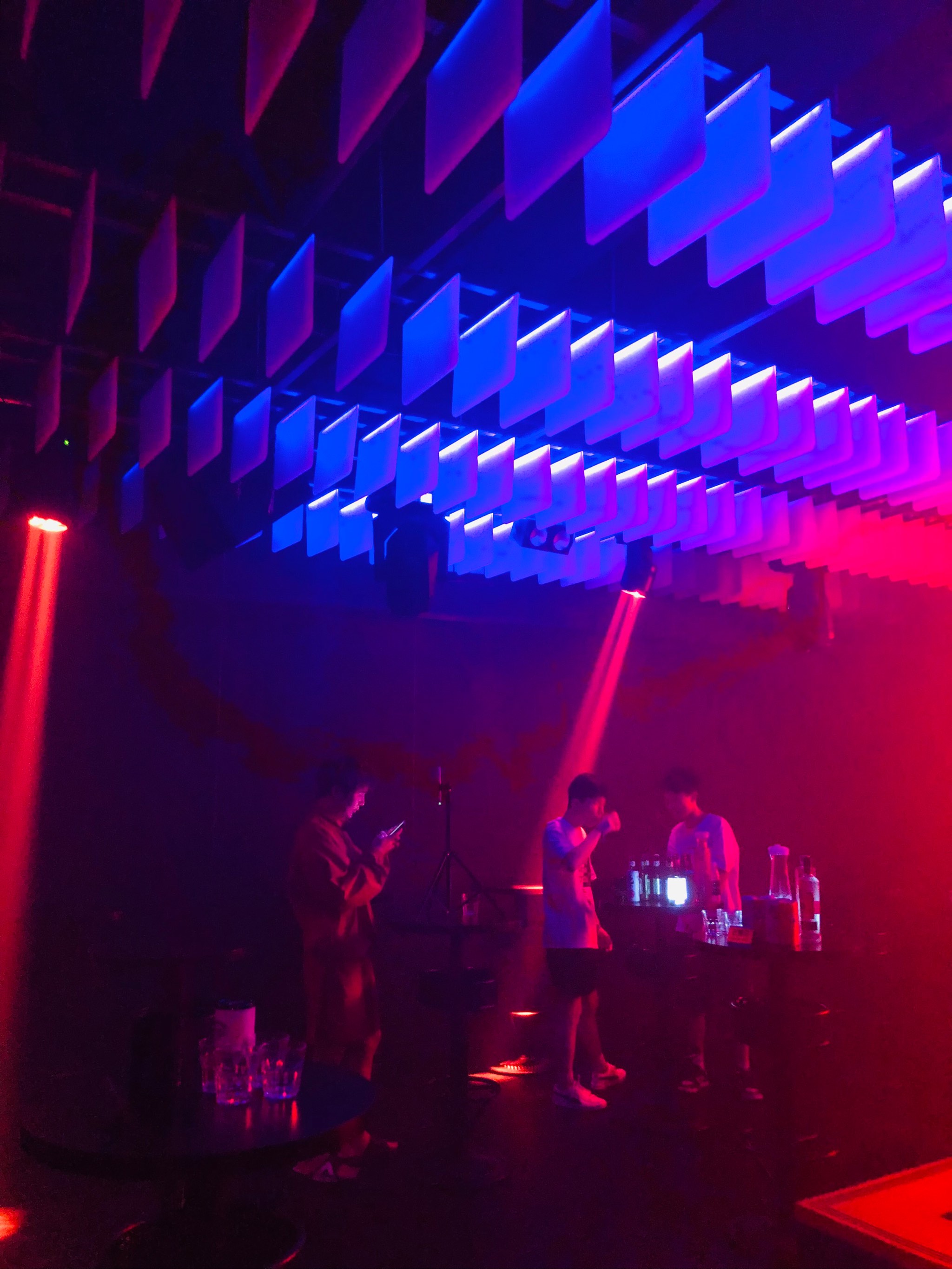 白山商务ktv中低端区别-江源区ktv预订